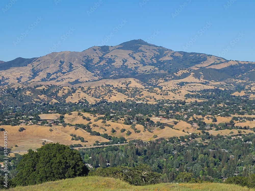 Naklejka premium Mt Diablo and the East Bay Valleys, San Ramon, California