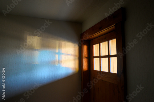 Door enlightenment: sun light reflect