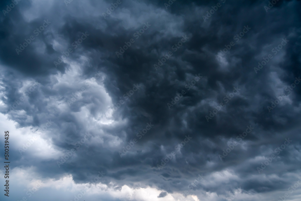 Obraz premium dark storm clouds with background,Dark clouds before a thunder-storm.