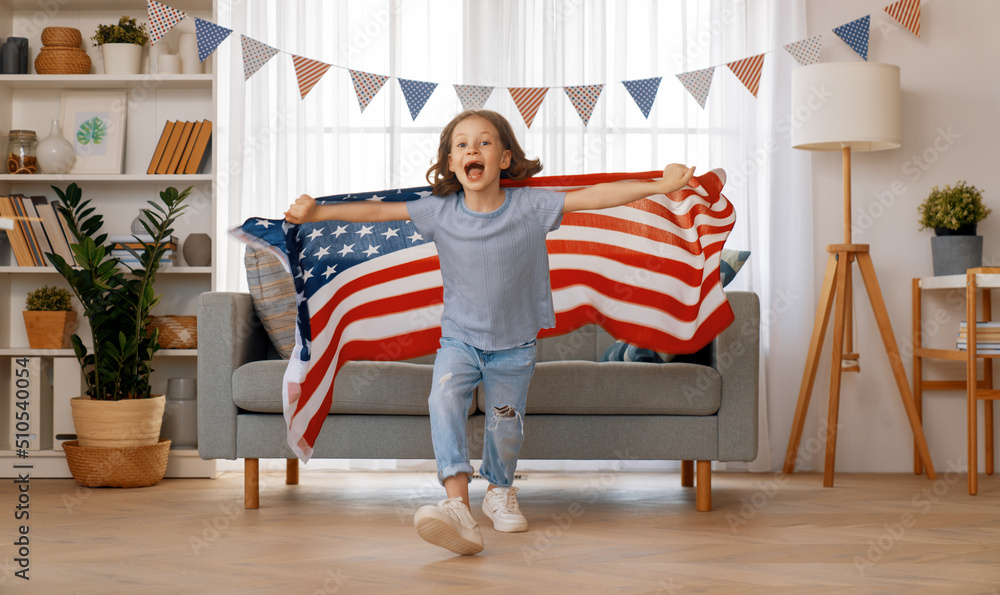 girl with American flag - obrazy, fototapety, plakaty 