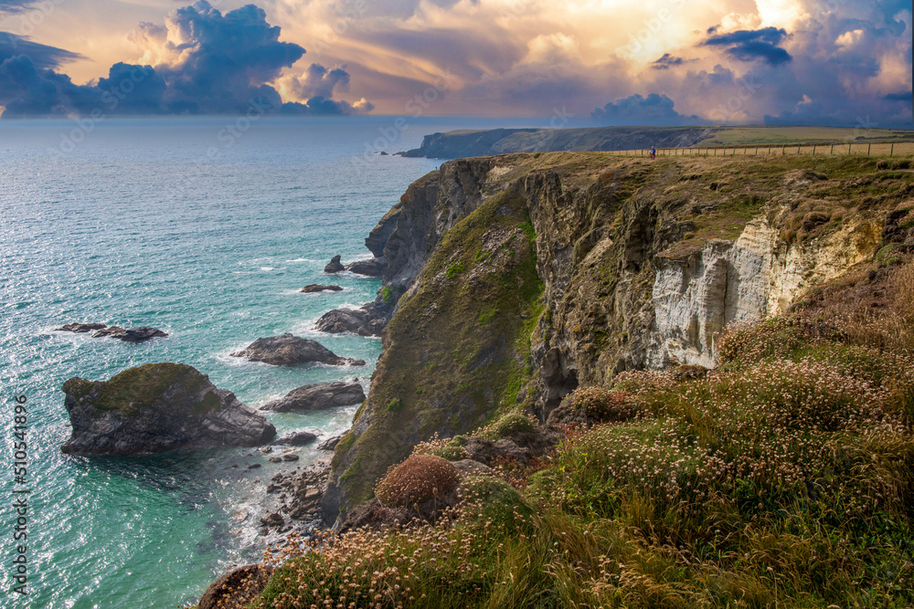 Naklejka premium Abendstimmung nahe den Bedtruthan Steps, Cornwall, England