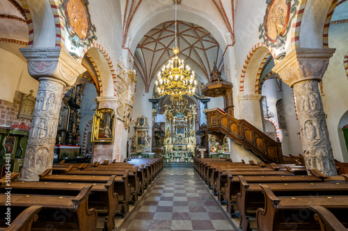 Kościół pw. Świętej Trójcy w Strzelnie © Darek Bednarek