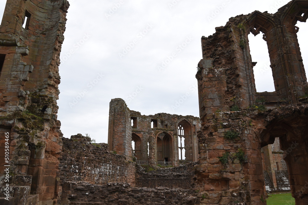 the interior of the remains of Kenilworth castle 