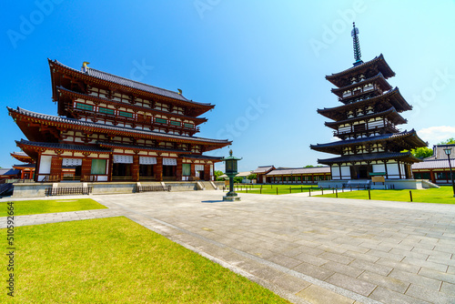 Tapety artystyczne 【奈良県】奈良市 薬師寺