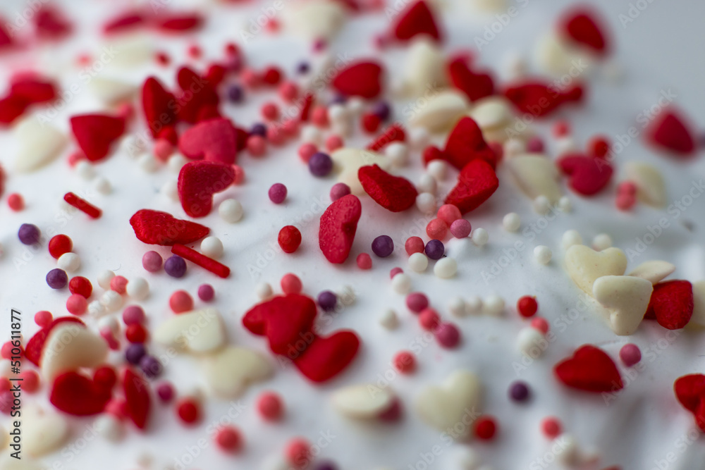 Easter decorated with white sugar glaze, red and white sugar hearts Easter decorated with white sugar glaze, red and white sugar hearts