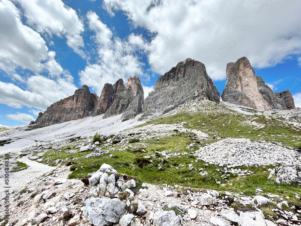 Fototapeta premium Tre cime di lavaredo vallata