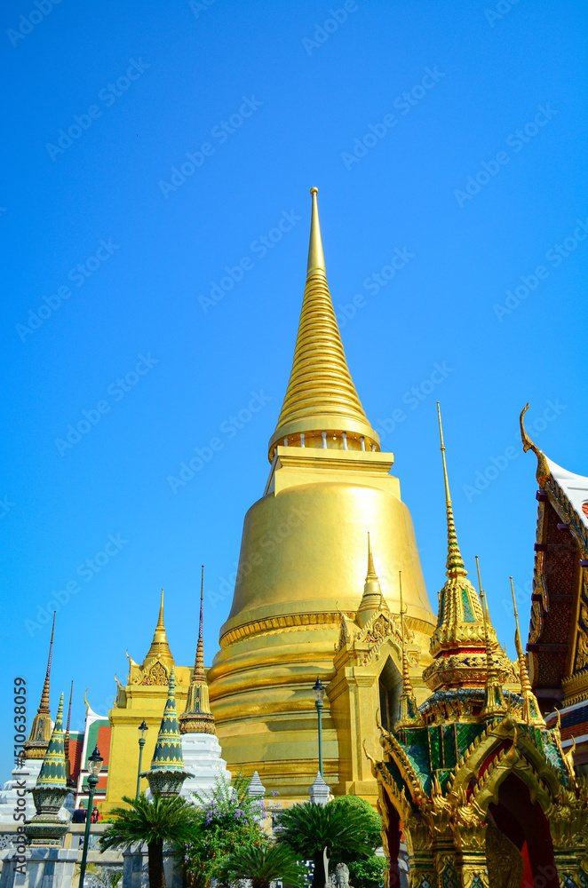 Naklejka premium temple city