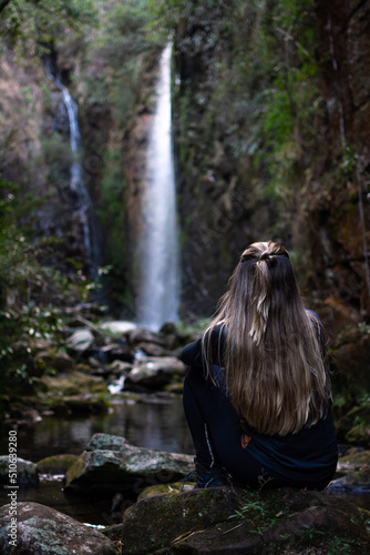 cachoeira, natureza, paisagem, água, viajar, verão, queda, vista, turismo, rio, aventure, cascata, árvore, rocha, parque, ar livre, céu, azul, cênico, sol, molhar, fluvial, montanha,arborizar, córrego
