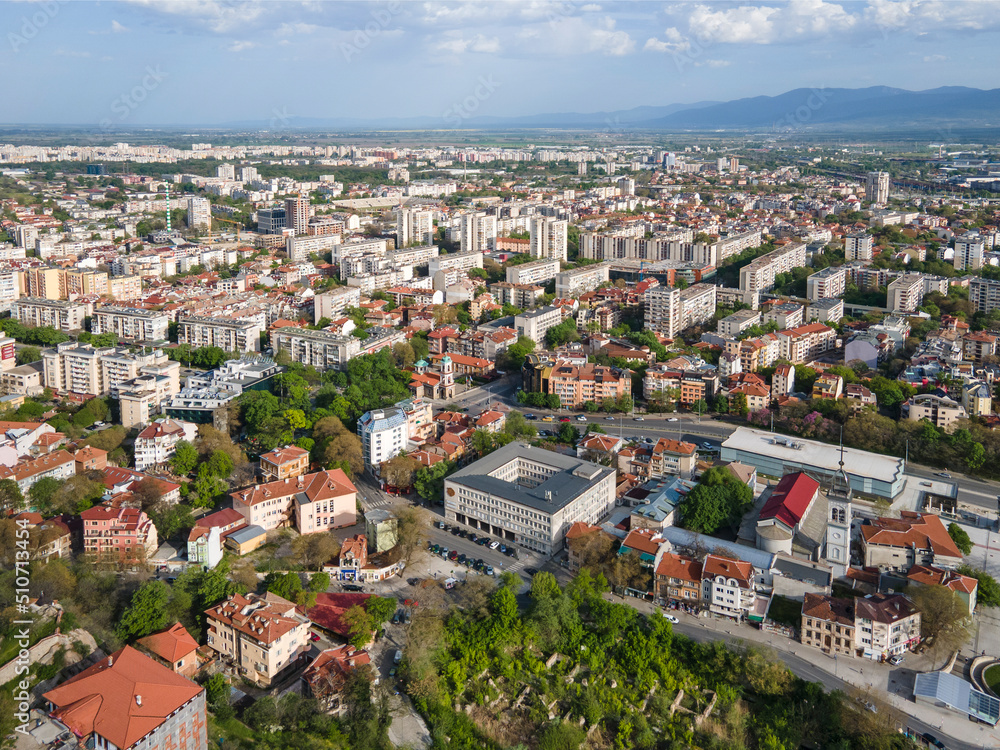 Obraz premium Aerial sunset view of City of Plovdiv, Bulgaria