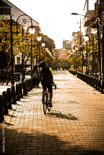 Wallpaper Mural bicycle in the city Torontodigital.ca