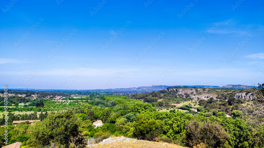 vue des montagnes dans le sud de la France 