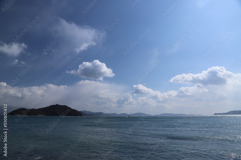 夏の青空と白い雲 夏の青空と白い雲
