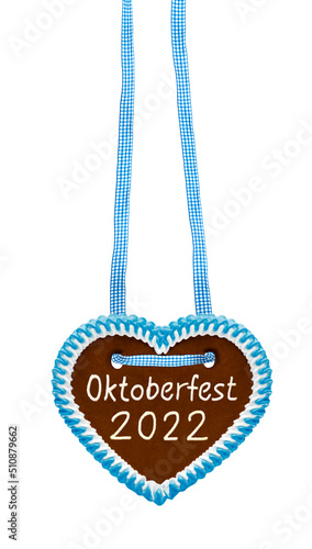 Lebkuchenherz "Oktoberfest 2022" isoliert auf weissem Hintergrund