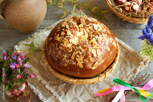 Bild auf Leinwand Mazanec, traditional Czech sweet Easter pastry, in a basket