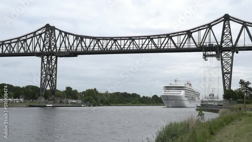 Kreuzfahrtschiff Europa 2 an der Rendsburger Hochbrücke  photo