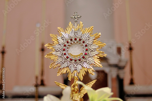 Принти на полотні Ostensorial Adoration - Monstrance (Ostensory) with the Blessed Sacrament (Eucharist) on the Altar of the Church during Eucharistic adoration