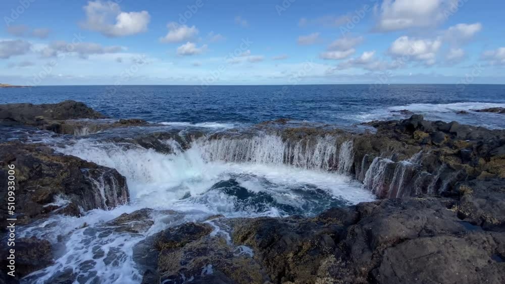 Pulsing water of El Bufadero seawater pool in Gran Canaria Pulsing water of El Bufadero seawater pool in Gran Canaria