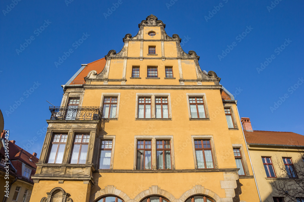 Obraz premium Yellow facade of a baroque style building in Aschersleben, Germany
