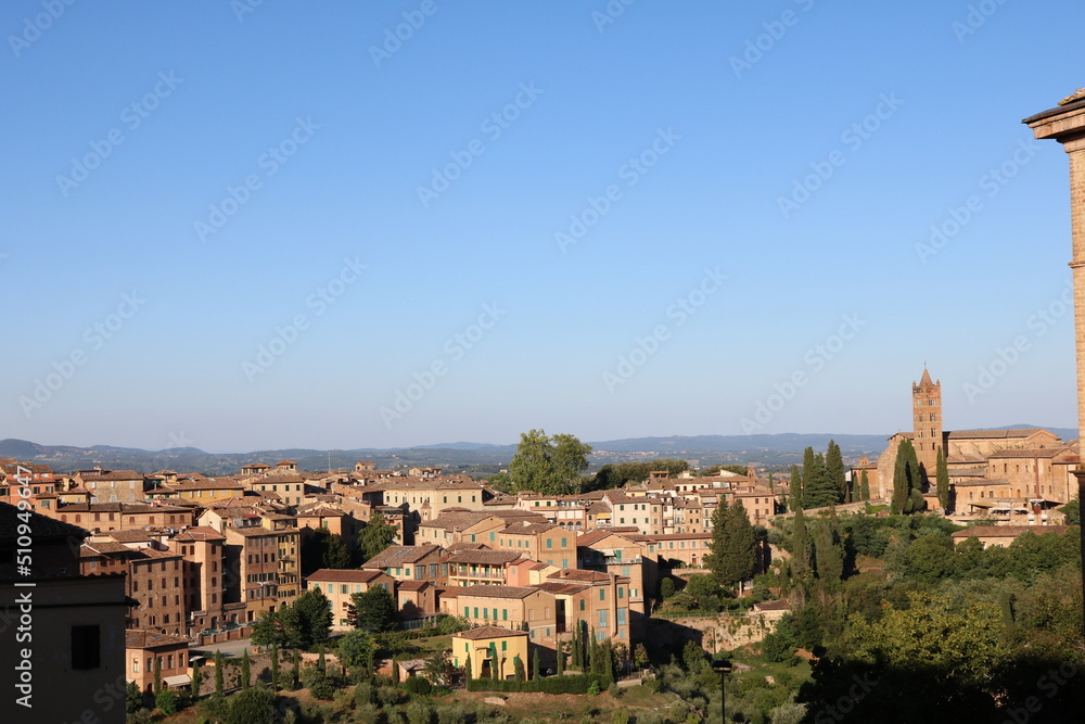 Vista para a cidade de Siena,  Itália.