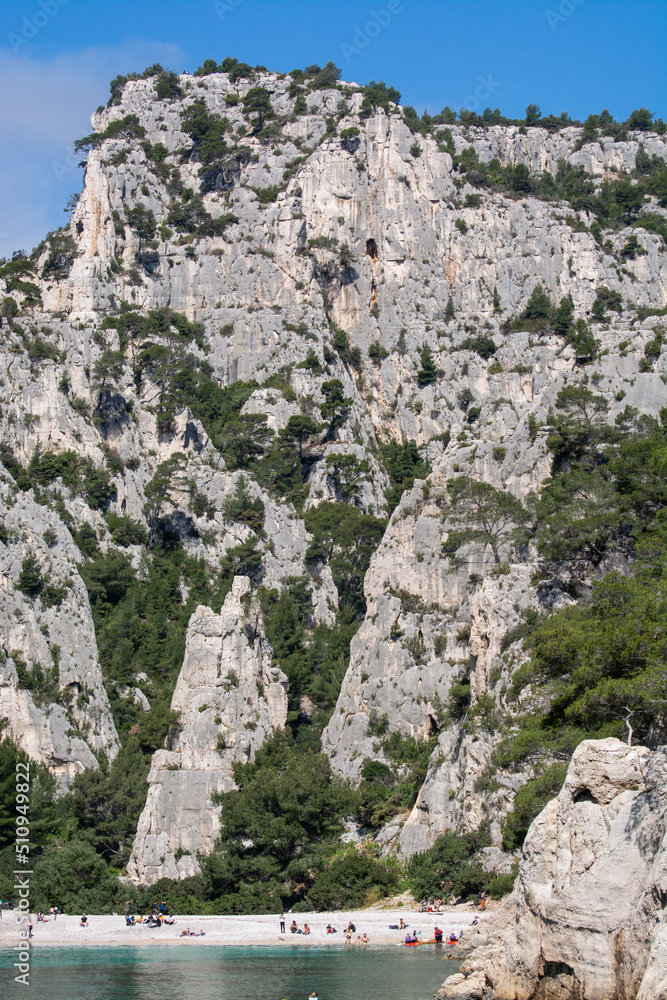 Naklejka premium Calanque d'En-vau near Cassis, boat excursion to Calanques national park in Provence, France