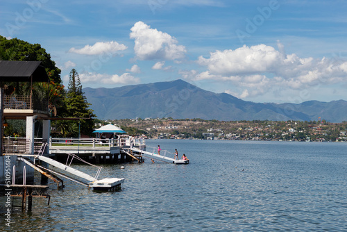 Puerto de Morelos con vista de las montañas y el lago. photo