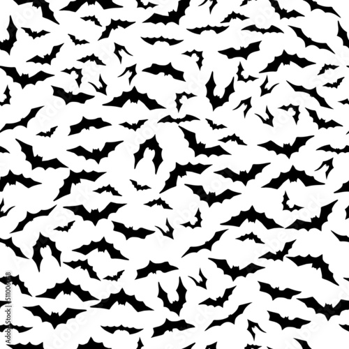 Black bat seamless pattern on white background
