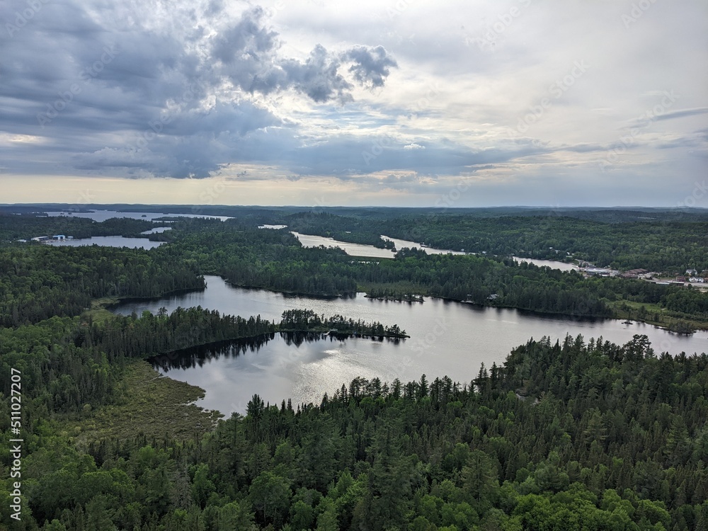 Obraz premium lake and mountains