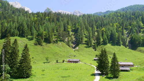 Blick auf die Bindalm im Klausbachtal auf dem Wanderweg zum Hirschbichlpass photo