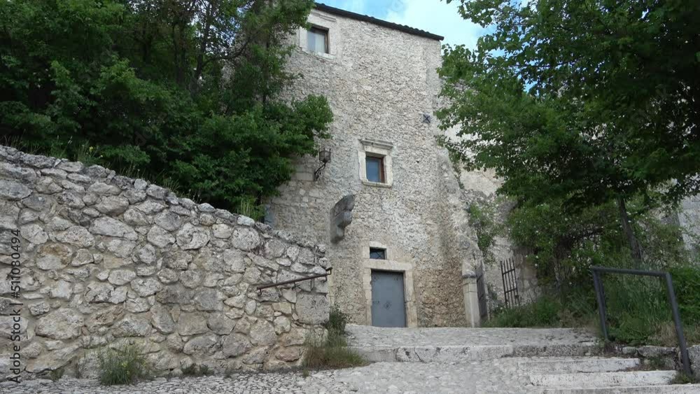 Ancient medieval village of rocca di calascio, abruzzo, italy Ancient medieval village of rocca di calascio, abruzzo, italy