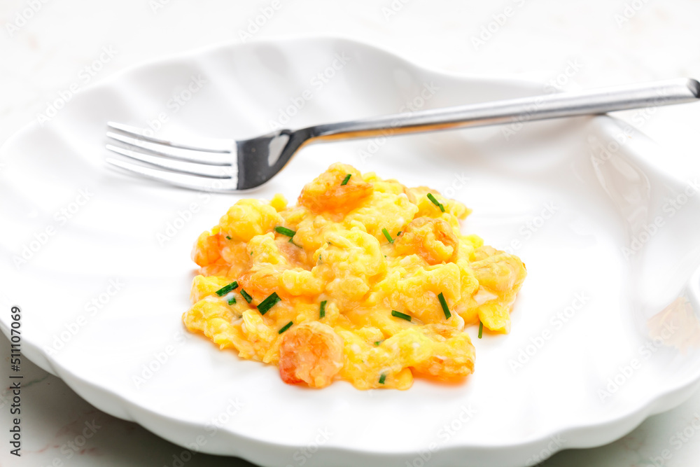 scrambled eggs with shrimps and chive scrambled eggs with shrimps and chive