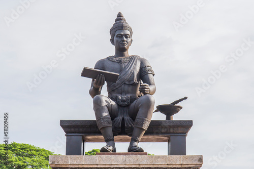 Obraz na plátně Monument of King Ramkhamhaeng the Great in Sukhothai historical park, Thailand