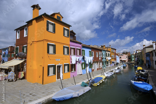 Casas de colores.Isla de Burano. Venecia.Véneto. Italia. © Tolo
