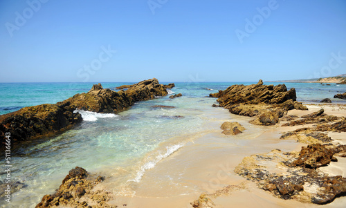 Piscinas naturales de Bolonia. Piscinas de Bolonia. Situadas en la playa de Bolonia, una de las playas de Tarifa en el Parque Natural del Estrecho, costa de Cádiz, España
