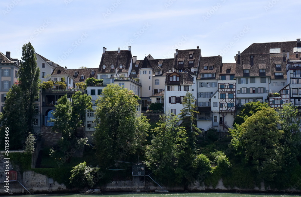 Häuser am Rhein in Basel