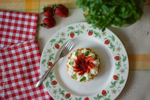 Strawberry Mini Tart With Mascarpone Filling And Almond Crust