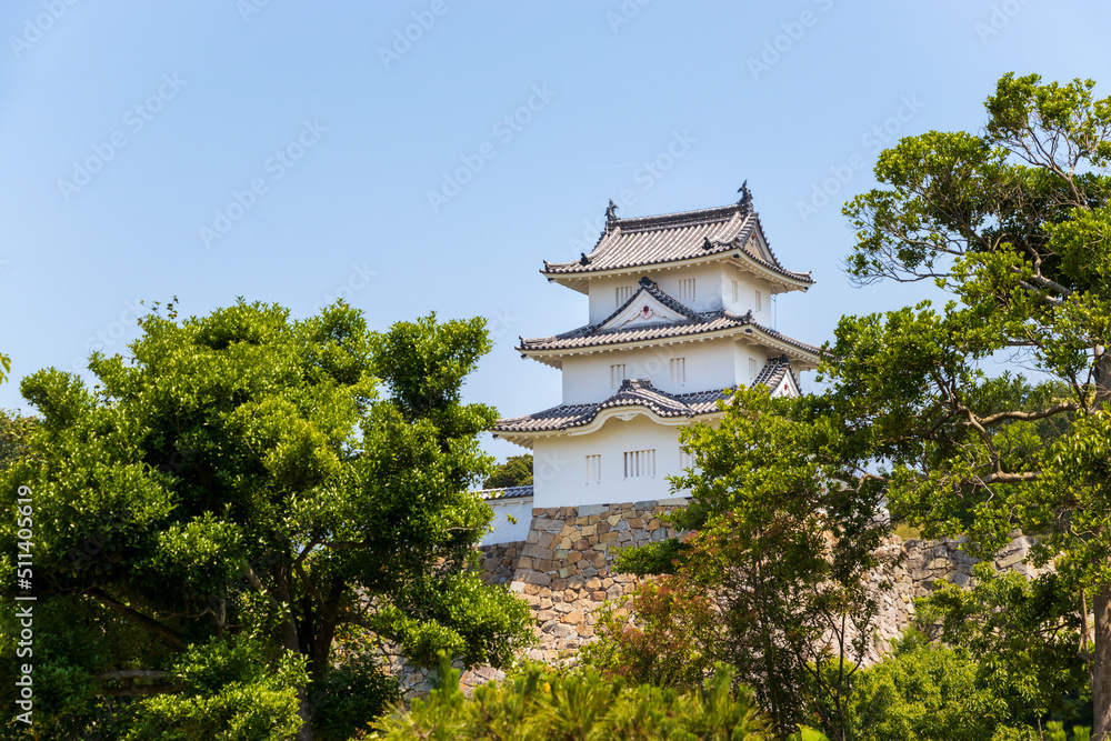 明石城に残る白い三重櫓