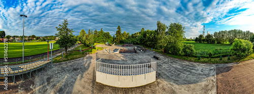 Obraz na płótnie skatepark we wsi Godów na Śląsku w Polsce, panorama w salonie