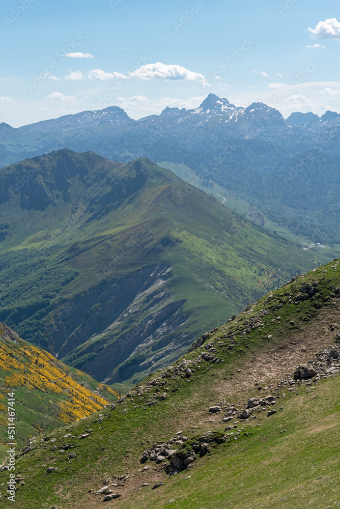 Naklejka premium Navarrese Pyrenees. Lakora. Belagua. Anie