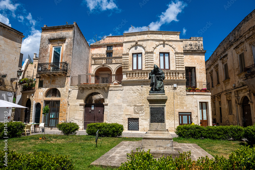 pomnik w Lecce - obrazy, fototapety, plakaty 