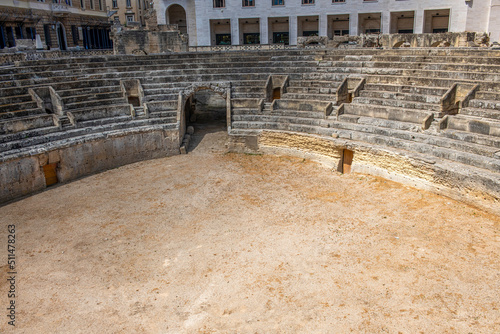 dobrze zachowane ruiny amfiteatru w Lecce we Włoszech