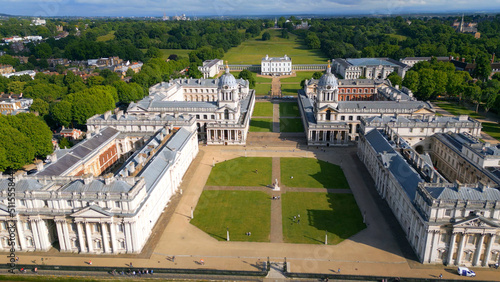 Photo Old Royal Naval College and National Maritime Museum in London Greenwich - aeria