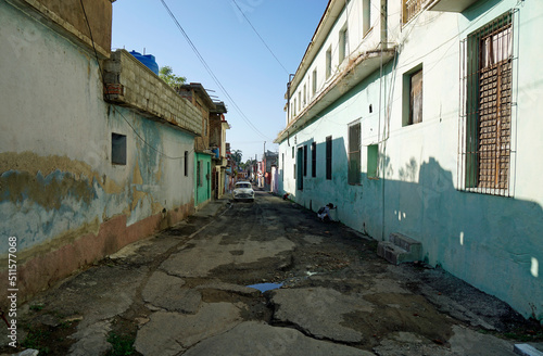 Canvas Print colorful houses in the streets of trinidad