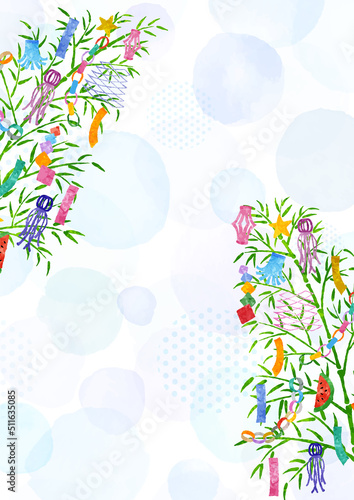 七夕の笹飾りと涼しい水玉水彩の背景