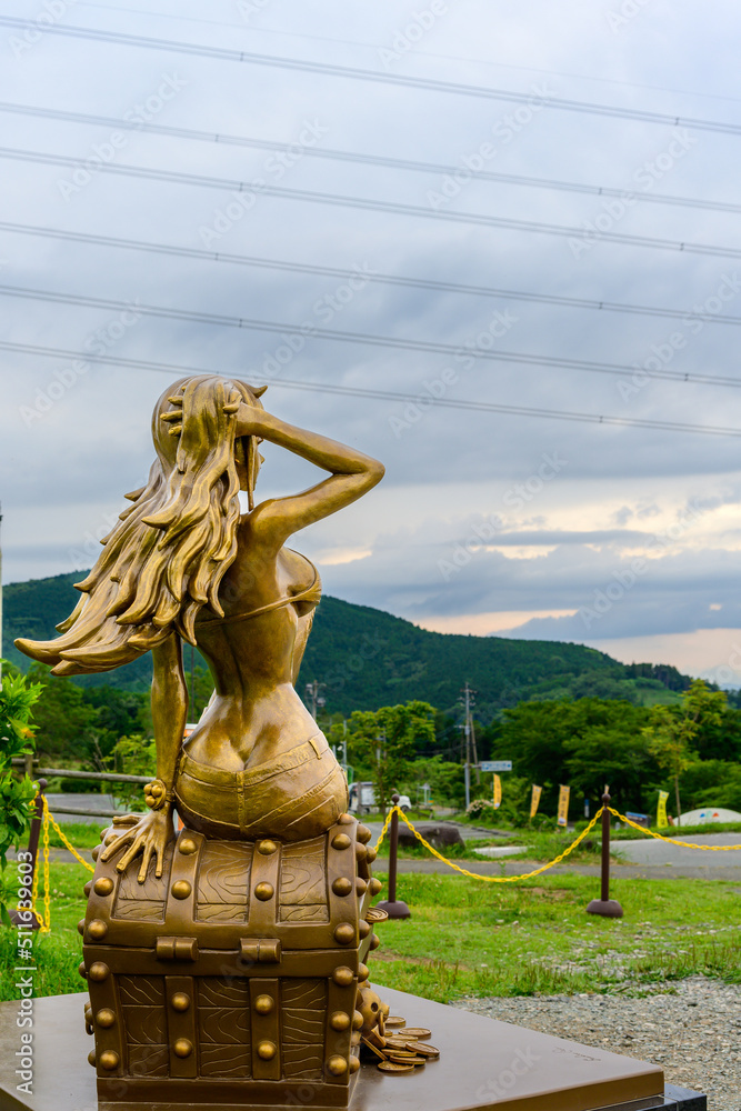 ONE PIECE NAMI （ワンピース ナミ像） ONE PIECE NAMI (One Piece Nami statue) 復興へ舵を切れ！ Steer for