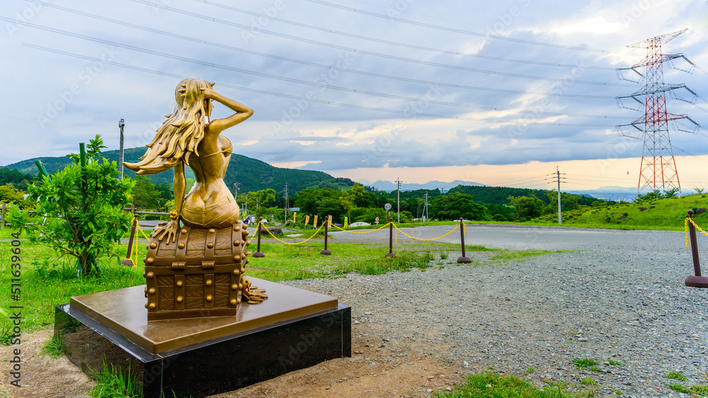 ONE PIECE NAMI （ワンピース ナミ像） ONE PIECE NAMI (One Piece Nami statue) 復興へ舵を切れ！ Steer for