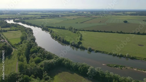 Wallpaper Mural Bourgogne, La Saône. Torontodigital.ca