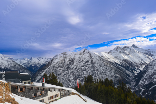 J  chelspitze Gipfel in den Allg  uer Alpen