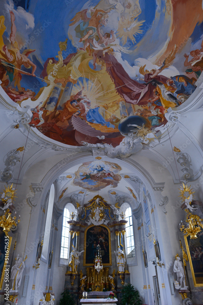 Obraz premium Innenansicht Pfarrkirche Bach in der Gemeinde Bach (Bezirk Reutte, Tirol)