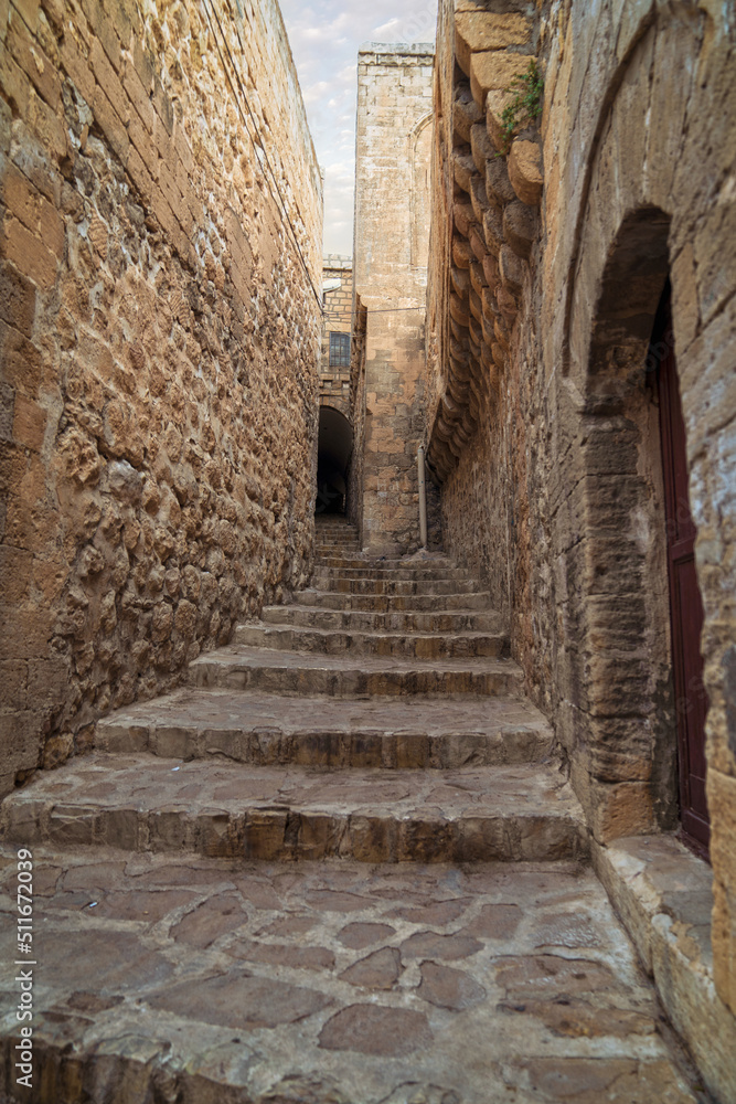Walking along the old narrow streets smelling of history/Mardin,Turkey