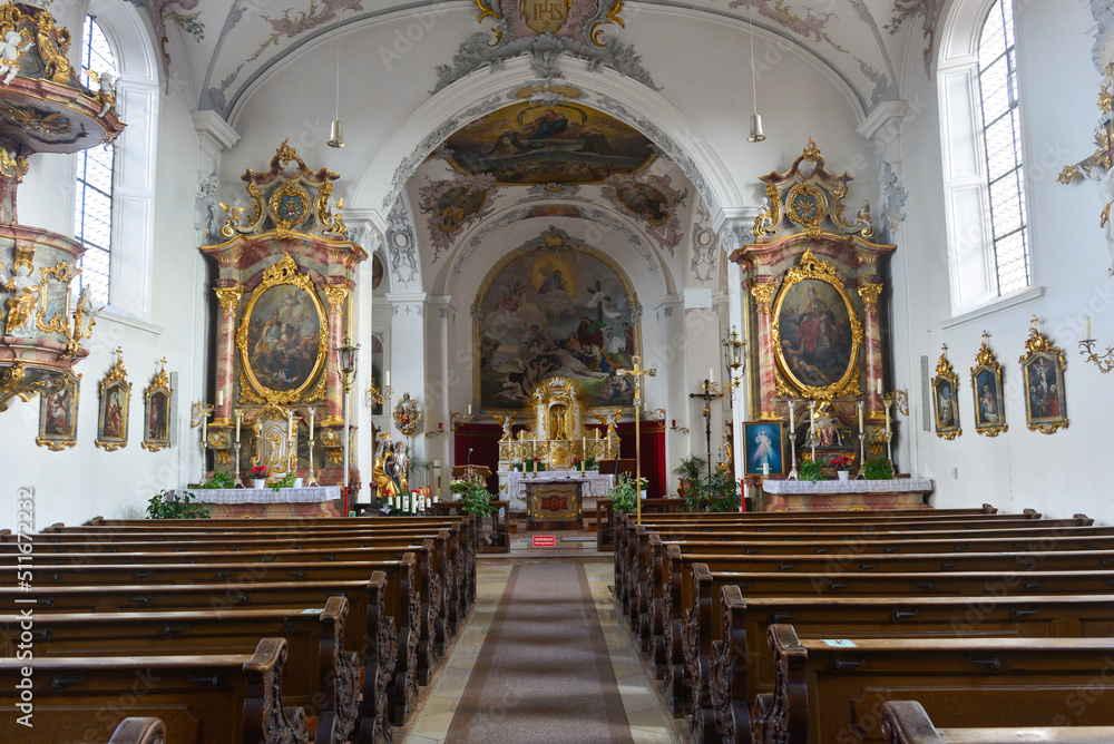 Innenansicht Kirche St. Martin in Heimertingen im schwäbischen Landkreis Unterallgäu, Bayern
